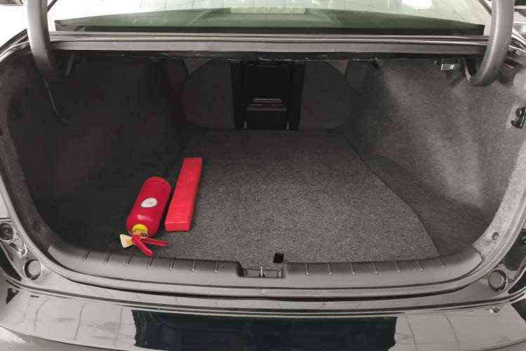 Used Honda Accord 2015 2.4L EX Luxury Edition Trunk