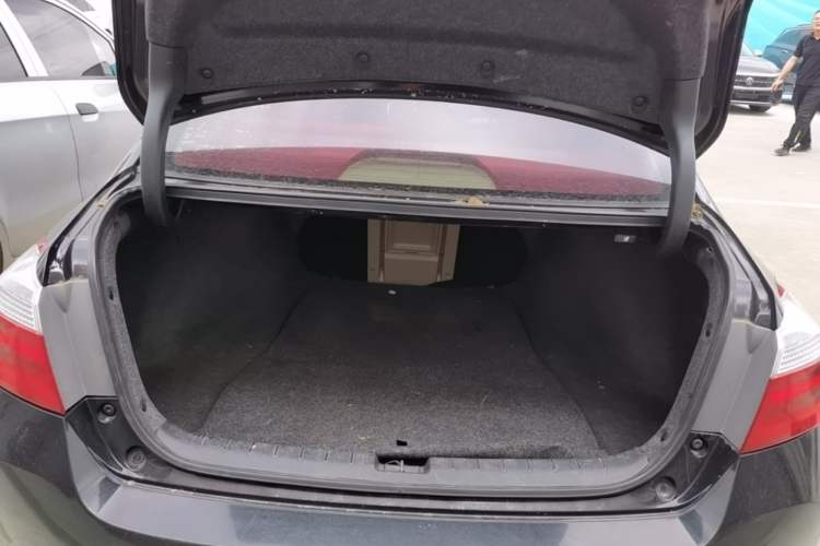 Used Honda Accord 2015 2.0L LX Comfort Edition Trunk