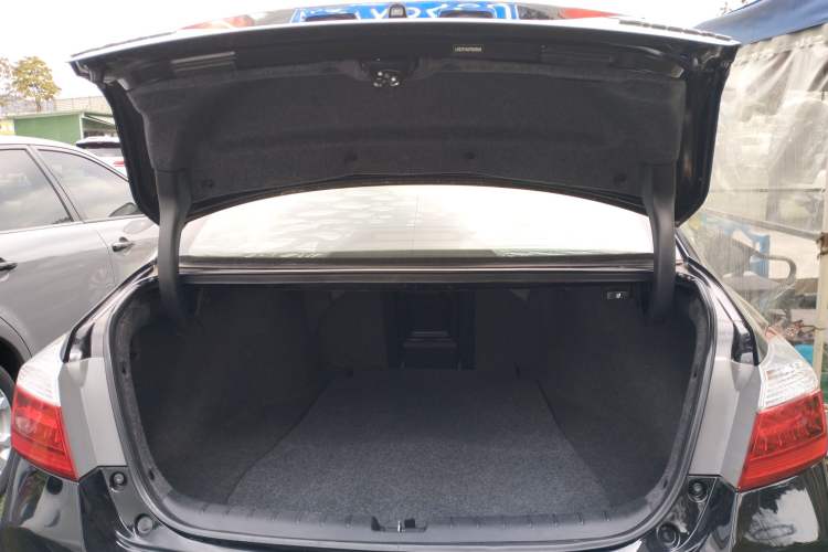 Used Honda Accord 2015 2.0L LX Comfort Edition Trunk
