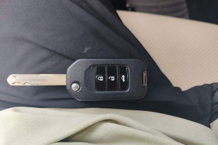Used Honda Accord 2015 2.0L LX Comfort Edition Vehicle Key