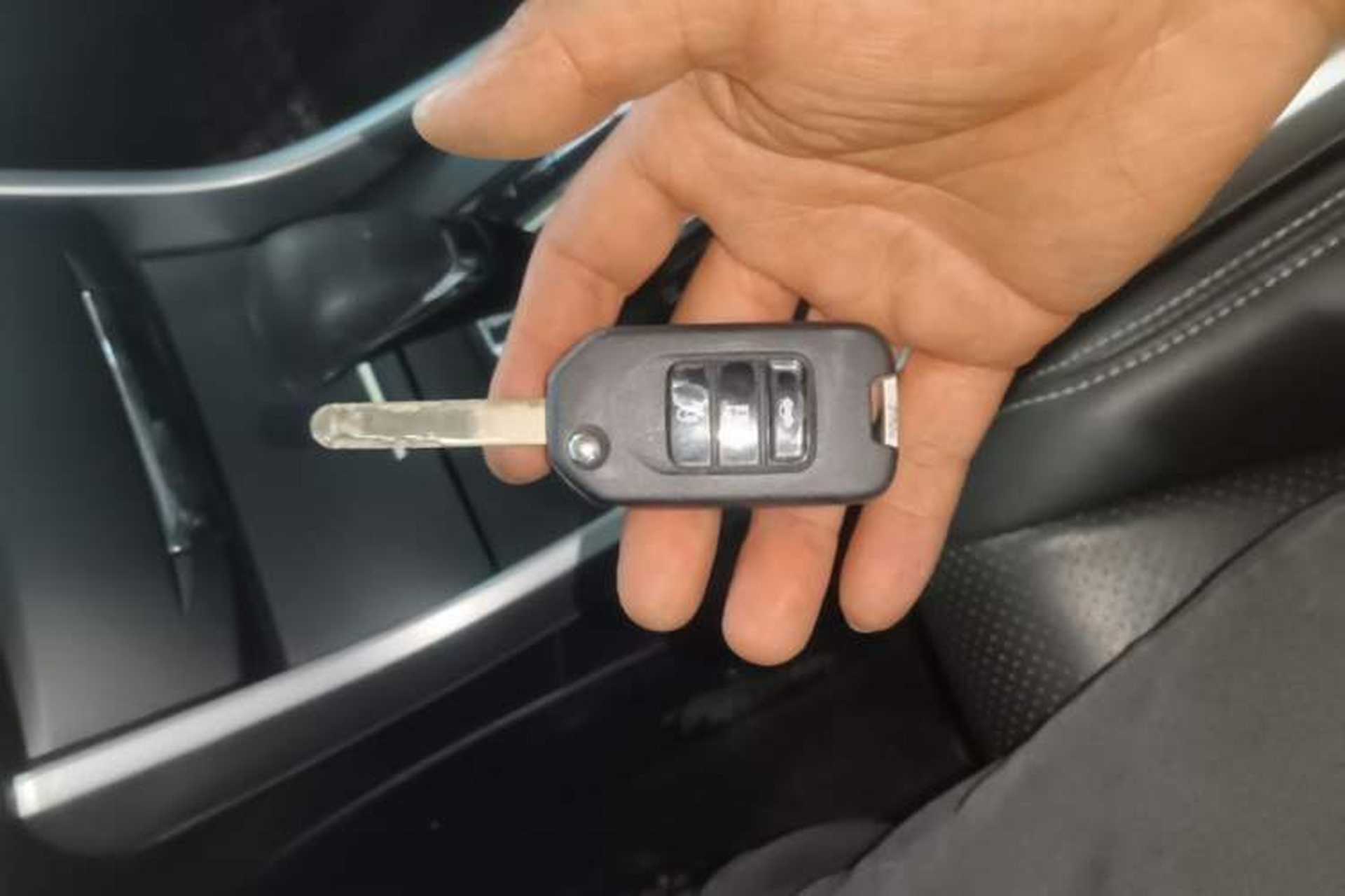 Used Honda Accord 2015 2.0L LX Comfort Edition Vehicle Key