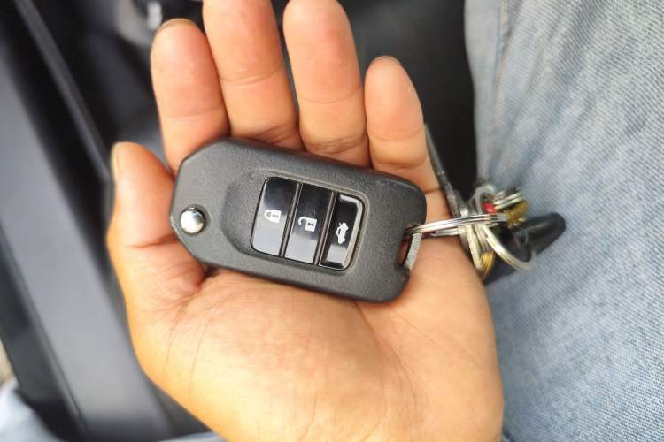 Used Honda Accord 2015 2.0L LX Comfort Edition Vehicle Key