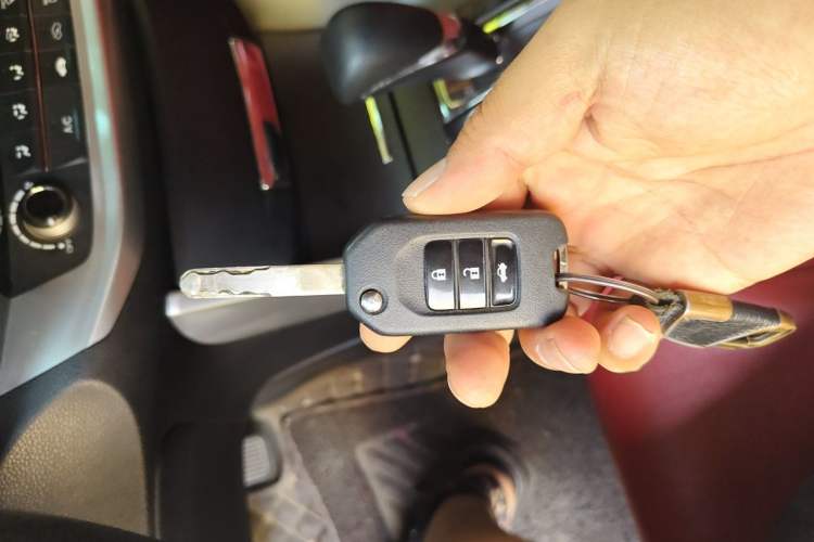 Used Honda Accord 2015 2.0L LX Comfort Edition Vehicle Key