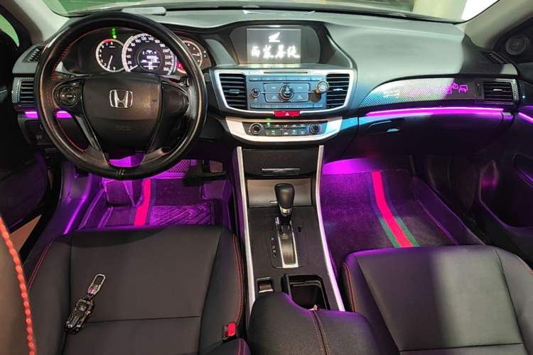 Used Honda Accord 2015 2.0L LX Comfort Edition Audio And AC Panel