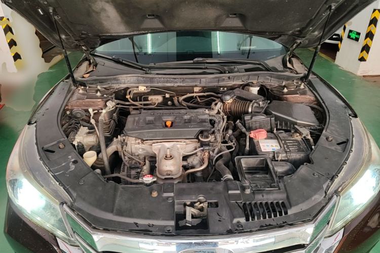 Used Honda Accord 2015 2.0L LX Comfort Edition Engine Bay