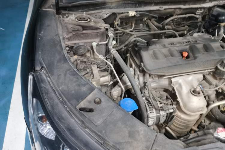 Used Honda Accord 2015 2.0L LX Comfort Edition Engine Bay Right