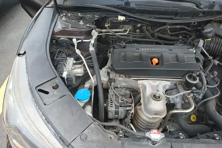 Used Honda Accord 2015 2.0L LX Comfort Edition Engine Bay Right