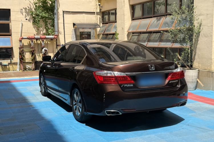 Used Honda Accord 2015 2.0L LX Comfort Edition Exterior 1