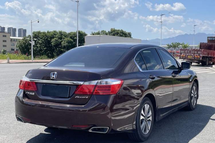 Used Honda Accord 2015 2.0L LXS Elite Edition Exterior 5