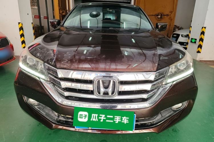 Used Honda Accord 2015 2.0L LX Comfort Edition Front