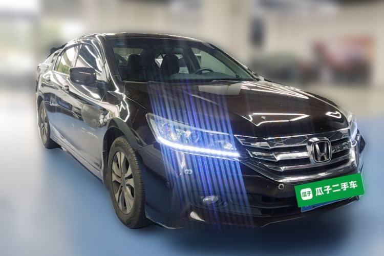 Used Honda Accord 2015 2.0L LX Comfort Edition Front Right 45 Deg