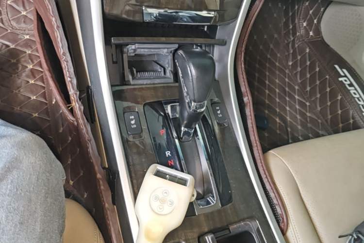 Used Honda Accord 2015 2.4L EX Luxury Edition Gear Lever
