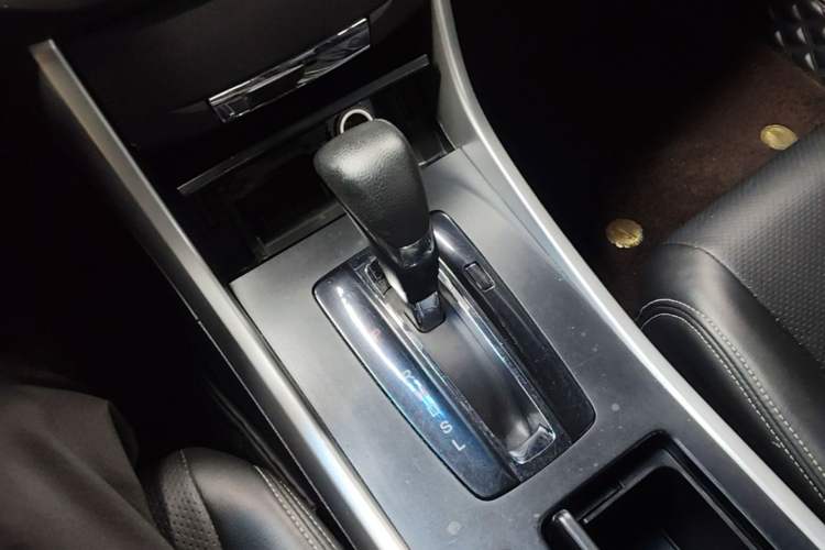 Used Honda Accord 2015 2.0L LX Comfort Edition Gear Lever