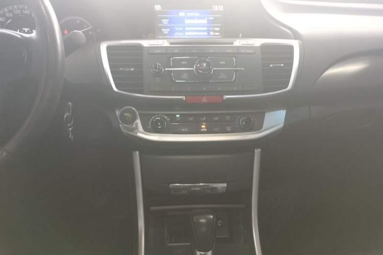 Used Honda Accord 2015 2.0L LXS Elite Edition Interior 2