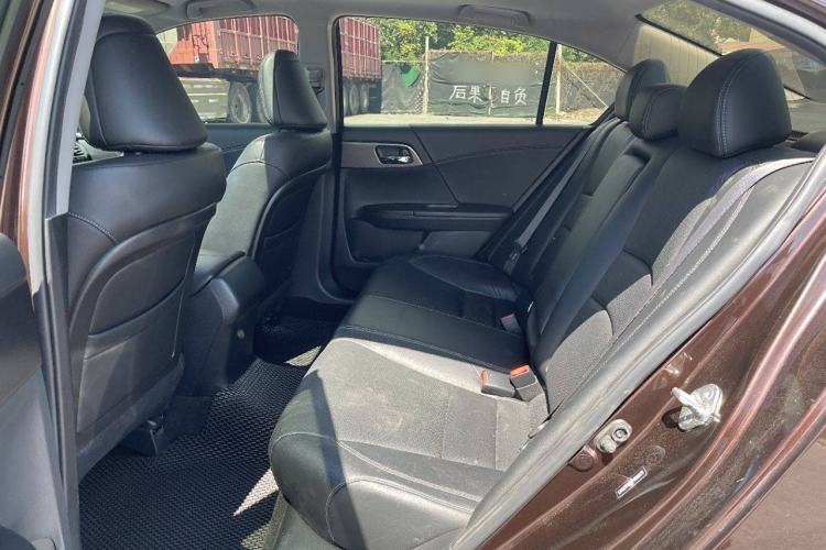 Used Honda Accord 2015 2.0L LXS Elite Edition Interior 3