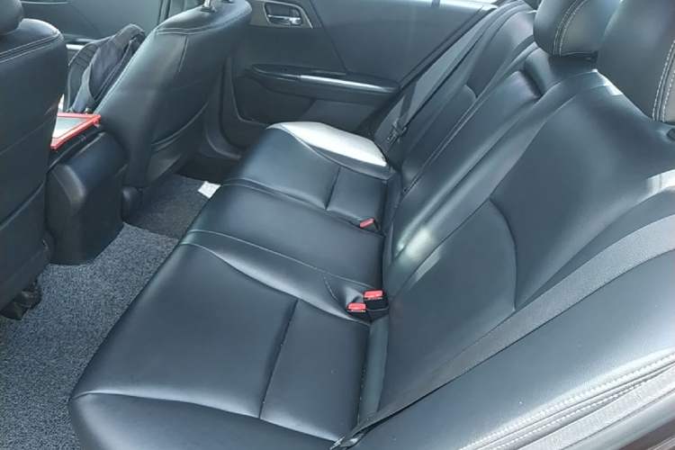 Used Honda Accord 2015 2.0L LX Comfort Edition Left Rear Seat
