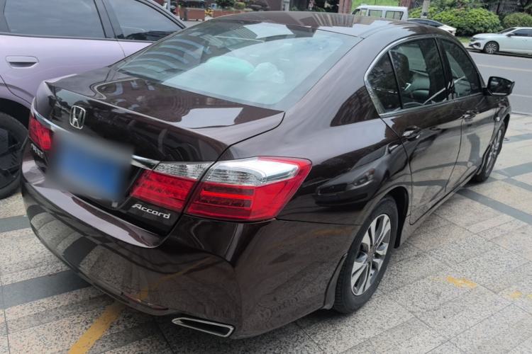 Used Honda Accord 2015 2.0L LX Comfort Edition Rear Right 45 Deg