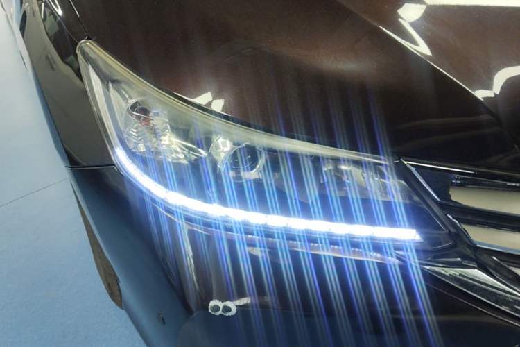 Used Honda Accord 2015 2.0L LX Comfort Edition Right Front Headlight