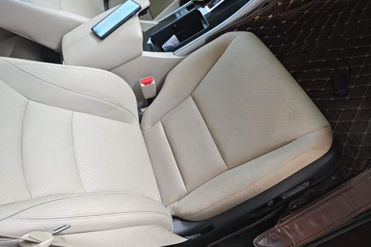 Used Honda Accord 2015 2.4L EX Luxury Edition Right Front Seat