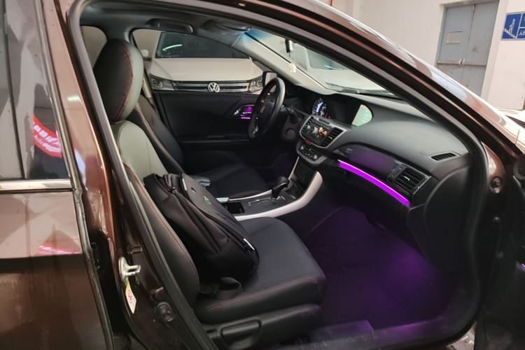 Used Honda Accord 2015 2.0L LX Comfort Edition Right Front Seat