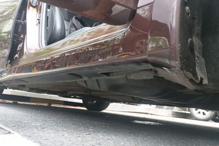 Used Honda Accord 2015 2.0L EX Luxury Edition Right Side Sill