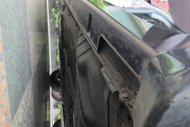 Used Honda Accord 2015 2.0L LX Comfort Edition Right Side Sill