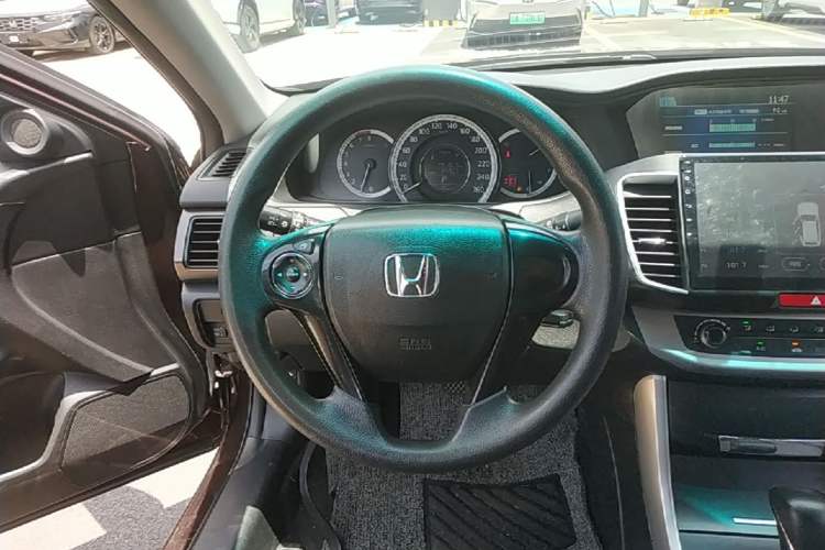 Used Honda Accord 2015 2.0L LX Comfort Edition Steering Wheel