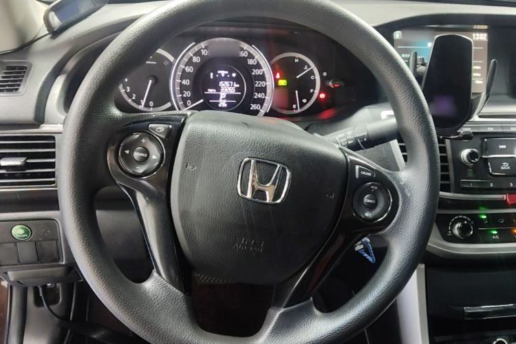 Used Honda Accord 2015 2.0L LX Comfort Edition Steering Wheel