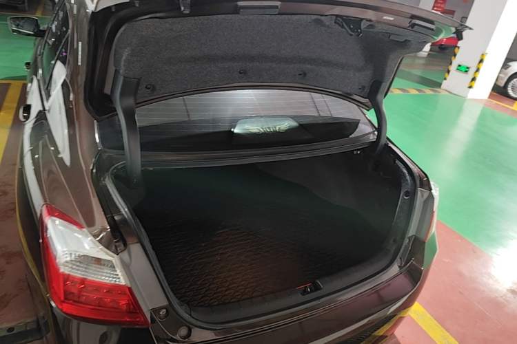 Used Honda Accord 2015 2.0L LX Comfort Edition Trunk