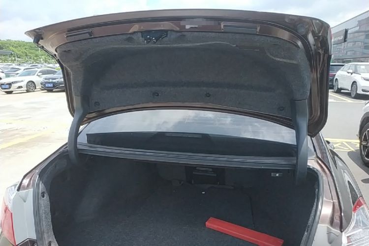 Used Honda Accord 2015 2.0L LX Comfort Edition Trunk