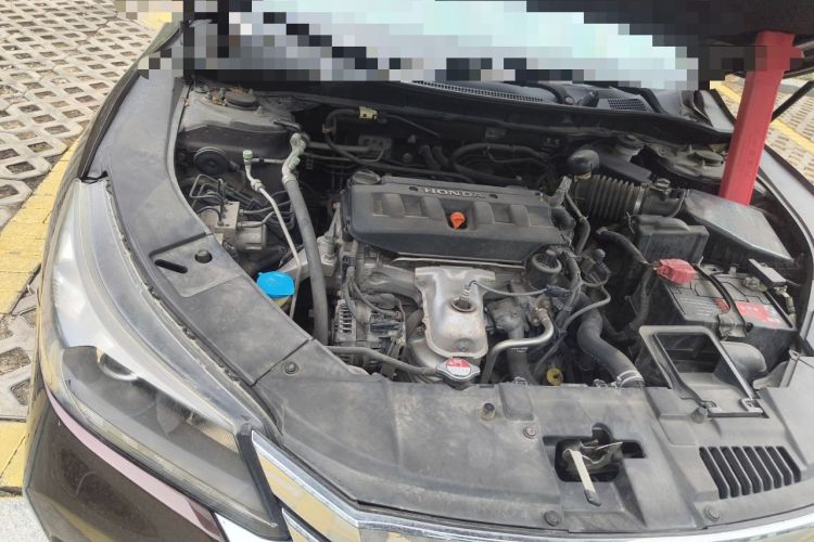 Used Honda Accord 2015 2.0L LXS Elite Edition Engine Bay Right