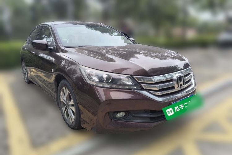 Used Honda Accord 2015 2.0L LXS Elite Edition Front Right 45 Deg