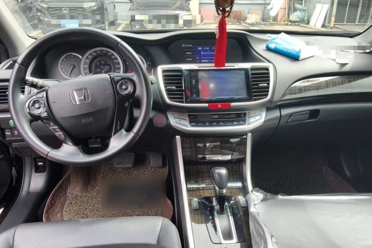 Used Honda Accord 2015 2.4L EX Luxury Edition Center Console