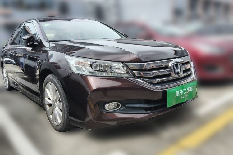 Used Honda Accord 2015 2.4L EX Luxury Edition Front Right 45 Deg
