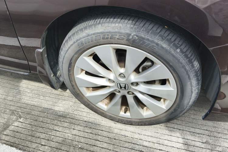 Used Honda Accord 2015 2.4L EX Luxury Edition Right Front Wheel Hub