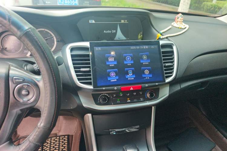 Used Honda Accord 2015 2.0L LXS Elite Edition Audio And AC Panel