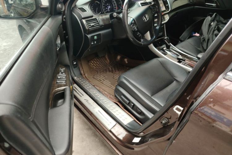 Used Honda Accord 2015 2.4L EX Luxury Edition Driver Seat