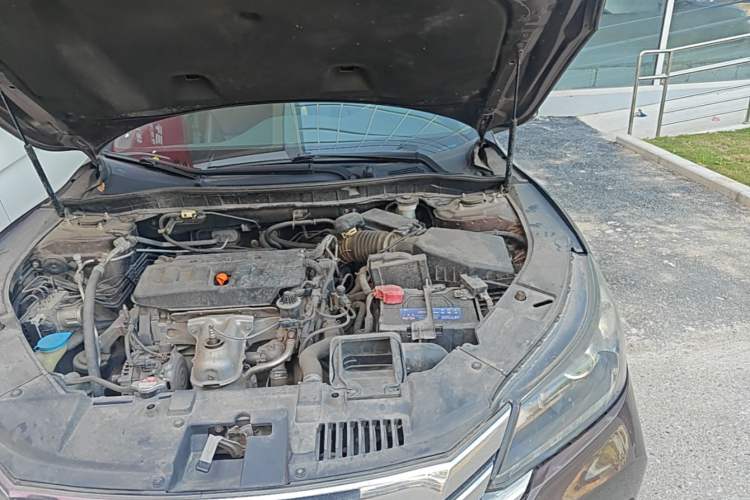 Used Honda Accord 2015 2.0L LX Comfort Edition Engine Bay Left