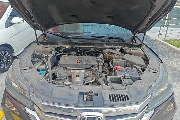 Used Honda Accord 2015 2.0L LX Comfort Edition Engine Bay