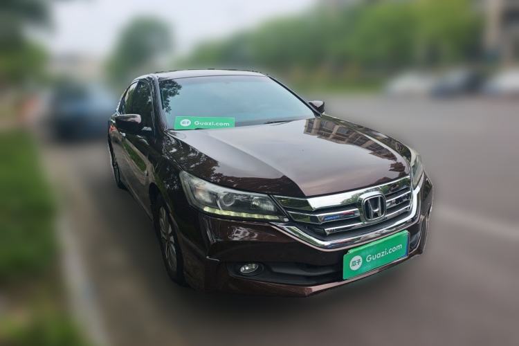 Used Honda Accord 2015 2.0L LXS Elite Edition Front Right 45 Deg