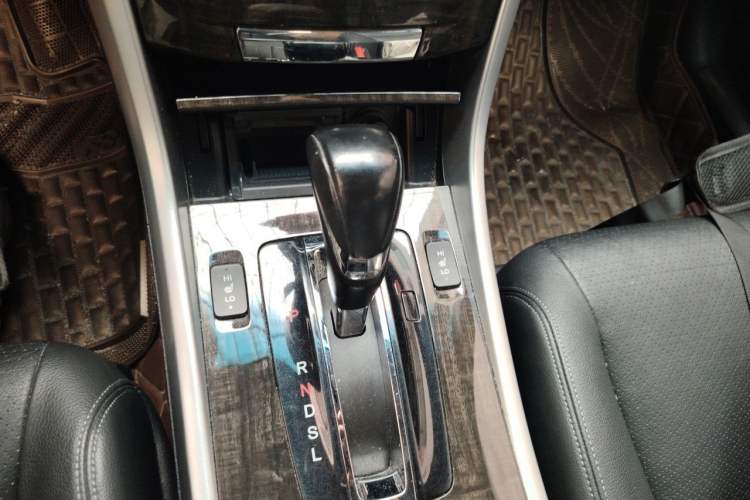 Used Honda Accord 2015 2.4L EX Luxury Edition Gear Lever