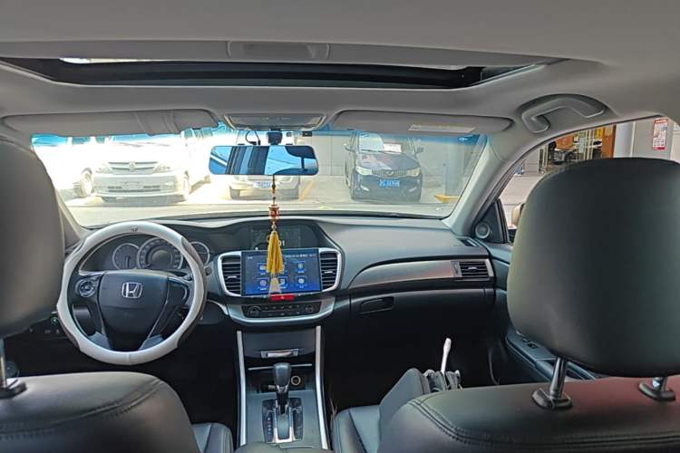 Used Honda Accord 2015 2.0L LX Comfort Edition Headliner