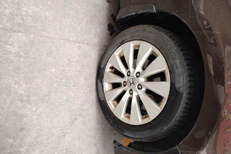 Used Honda Accord 2015 2.4L EX Luxury Edition Right Front Wheel Hub