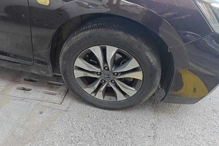 Used Honda Accord 2015 2.0L LX Comfort Edition Right Front Wheel Hub