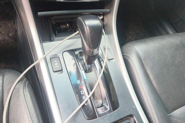 Used Honda Accord 2015 2.0L LXS Elite Edition Gear Lever
