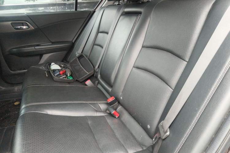Used Honda Accord 2015 2.0L LXS Elite Edition Left Rear Seat