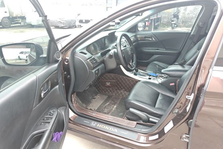 Used Honda Accord 2015 2.0L LX Comfort Edition Driver Seat