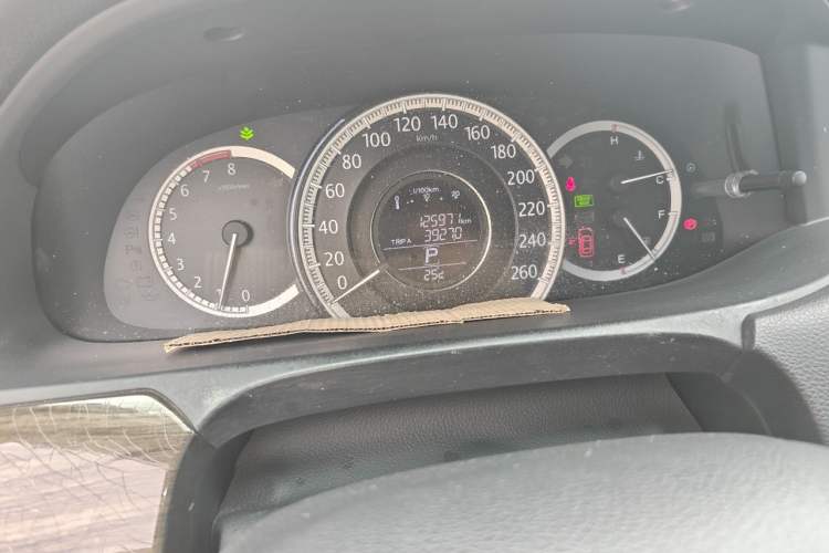 Used Honda Accord 2015 2.0L LX Comfort Edition Odometer Close Up