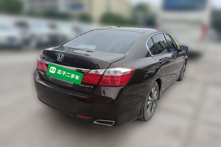 Used Honda Accord 2015 2.0L LX Comfort Edition Rear Right 45 Deg