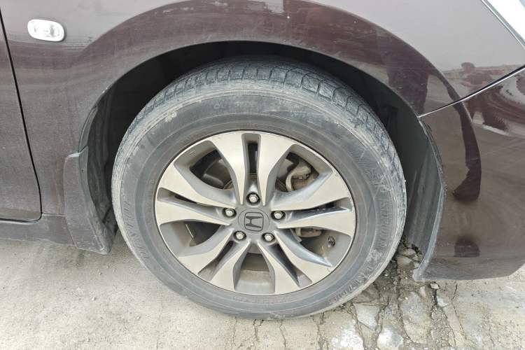 Used Honda Accord 2015 2.0L LX Comfort Edition Right Front Wheel Hub